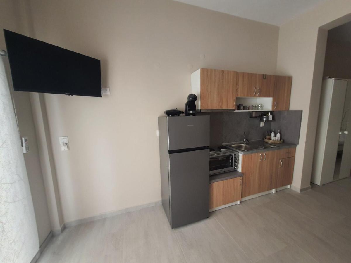 New Apartment ,50M From The Sea At Nea Irakleia. Kültér fotó